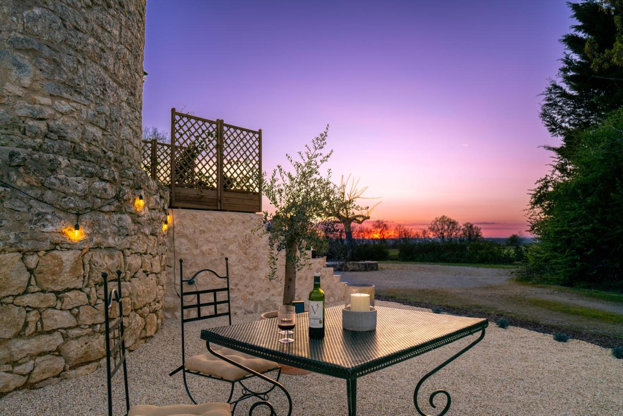 Enchanting Windmill Retreat Loubes-Bernac Εξωτερικό φωτογραφία
